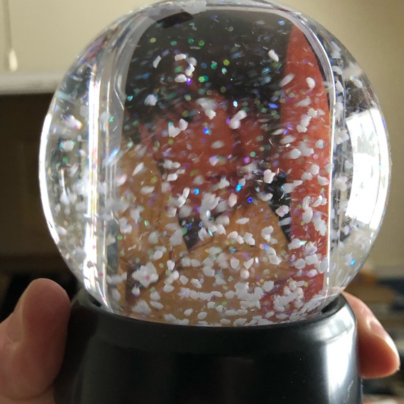 BTS Bundle - “Rise of Bangtan” Book, 2 Pocket Pop! Keychains & Snow Glob… - Picture 12 of 14